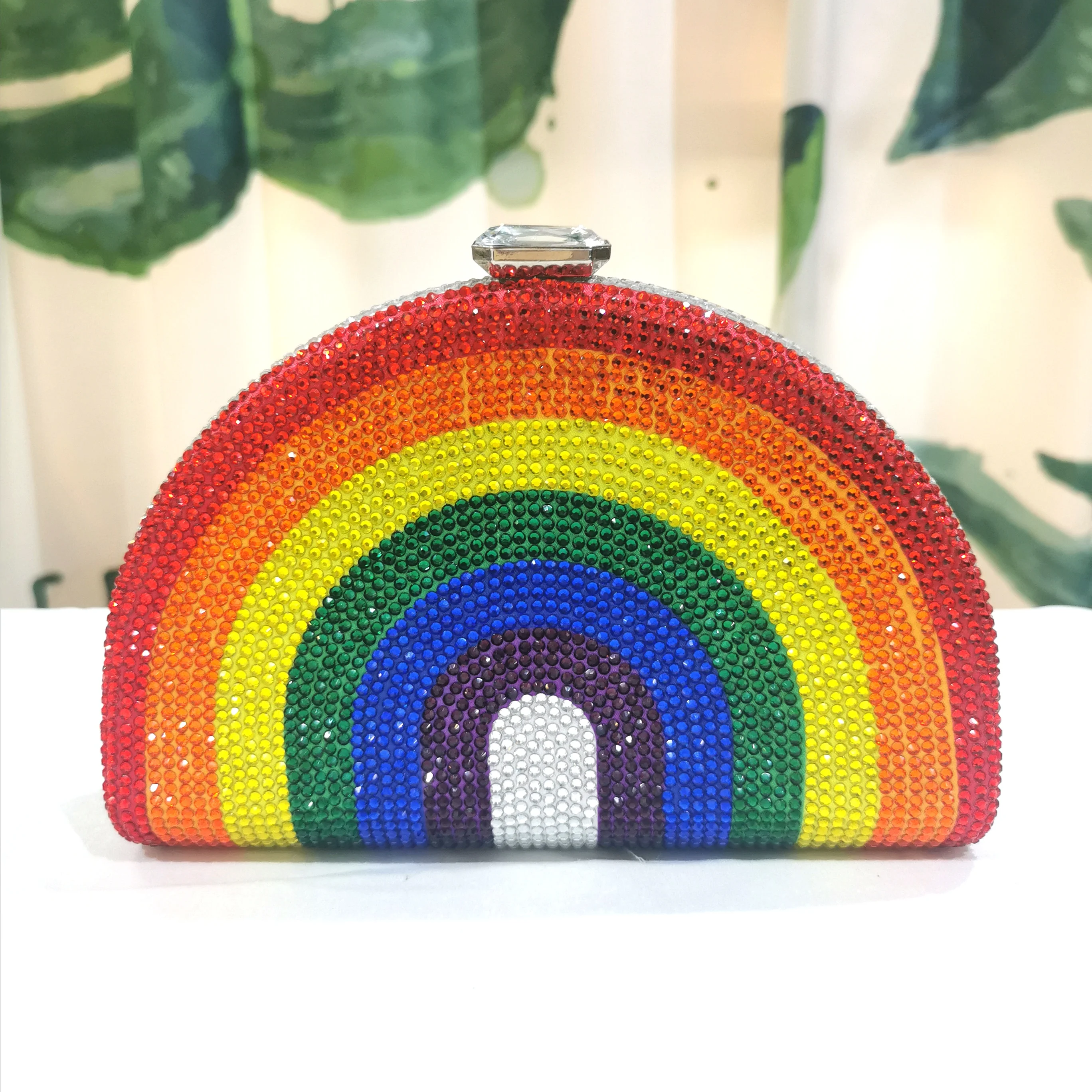 Luxury Rainbow Women Crystal Evening Clutches Bags Diamond Party Purse Ladies Wedding Bridal Shoulder Handbags Phone Clutch
Luxury Rainbow Women Crystal Evening Clutches Bags Diamond Party Purse Ladies Wedding Bridal Shoulder Handbags Phone Clutch