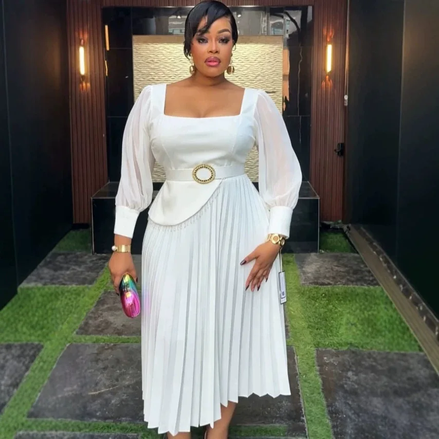 Plus-size Women's White Square-neck Pleated Dress With Puff Sleeves, Waist-cinching Belt, And A Light Luxury Party Gown Y2K
Plus-size Women's White Square-neck Pleated Dress With Puff Sleeves, Waist-cinching Belt, And A Light Luxury Party Gown Y2K
