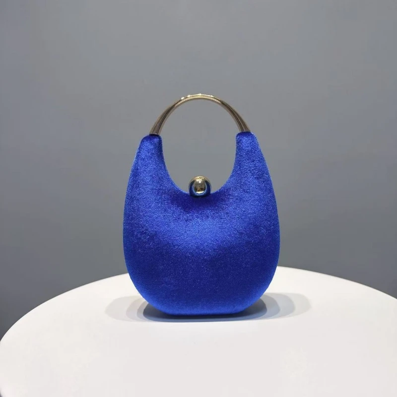 Vintage Royal Blue Velvet Mini Handbags Women's Chic Shiny Banquet Dress Evening Bags Black Shell-shaped Party Clutch Purse
Vintage Royal Blue Velvet Mini Handbags Women's Chic Shiny Banquet Dress Evening Bags Black Shell-shaped Party Clutch Purse