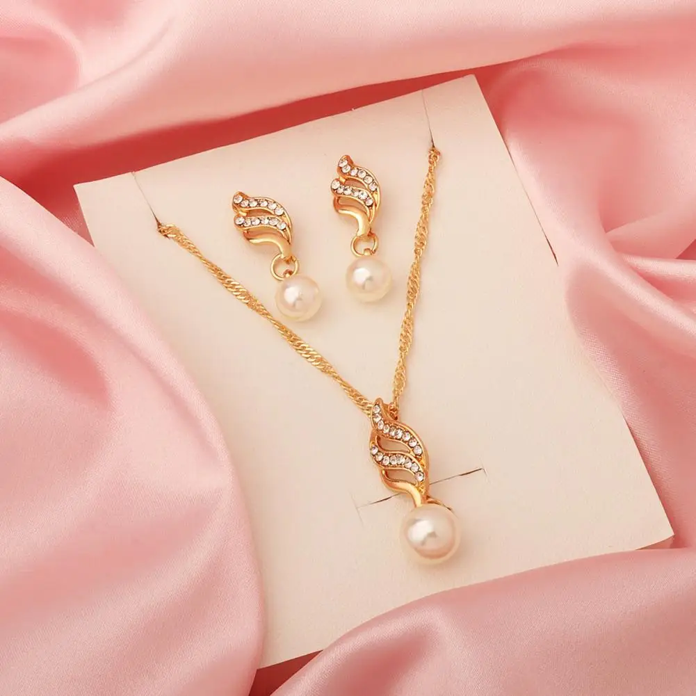 Faux Pearl Jewelry Set Imitation Pearl Jewelry Set Elegant Imitation Pearl Rhinestone Jewelry Set for Women Wedding Accessories
Faux Pearl Jewelry Set Imitation Pearl Jewelry Set Elegant Imitation Pearl Rhinestone Jewelry Set for Women Wedding Accessories