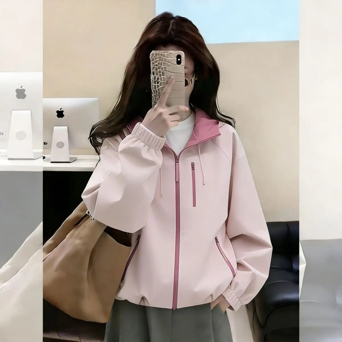 New Hooded Jacket Femme 2026 Spring Autumn Fashion Coat Female Contrast Color Outdoor Casual Outwear Joker Women Overcoat Top
New Hooded Jacket Femme 2026 Spring Autumn Fashion Coat Female Contrast Color Outdoor Casual Outwear Joker Women Overcoat Top
