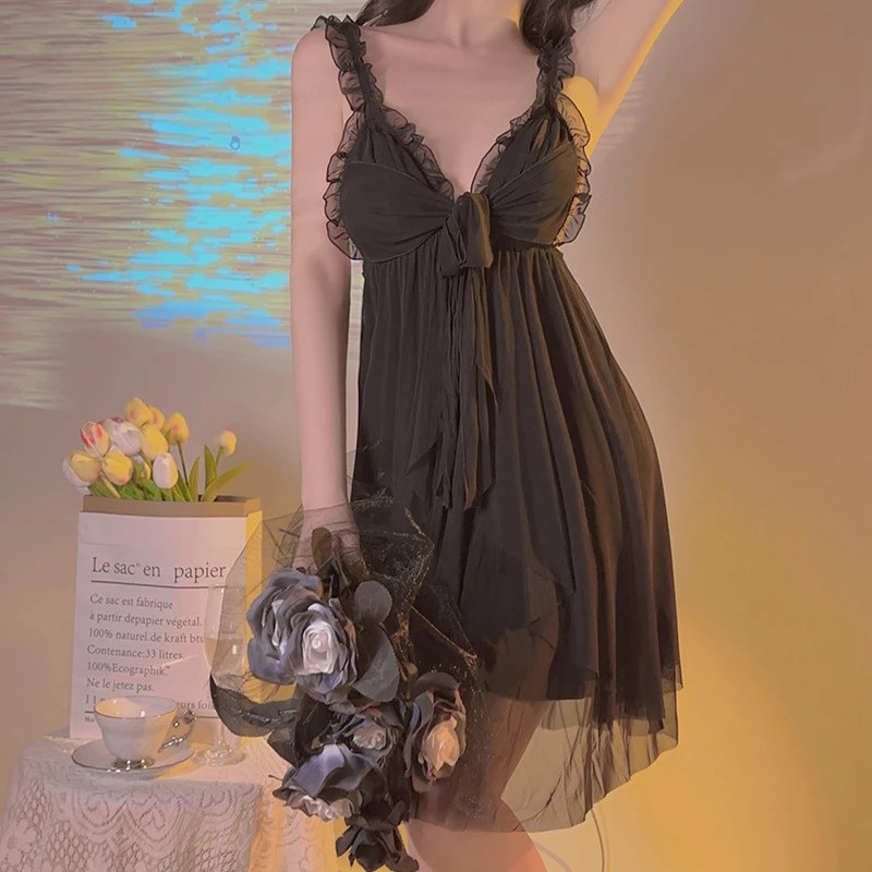 V-Neck Nightgown Sexy Backless Strap Nightdress Summer Women Lace Home Dress Beading Trim Sleepwear Nightwear Gown Loungewear
V-Neck Nightgown Sexy Backless Strap Nightdress Summer Women Lace Home Dress Beading Trim Sleepwear Nightwear Gown Loungewear