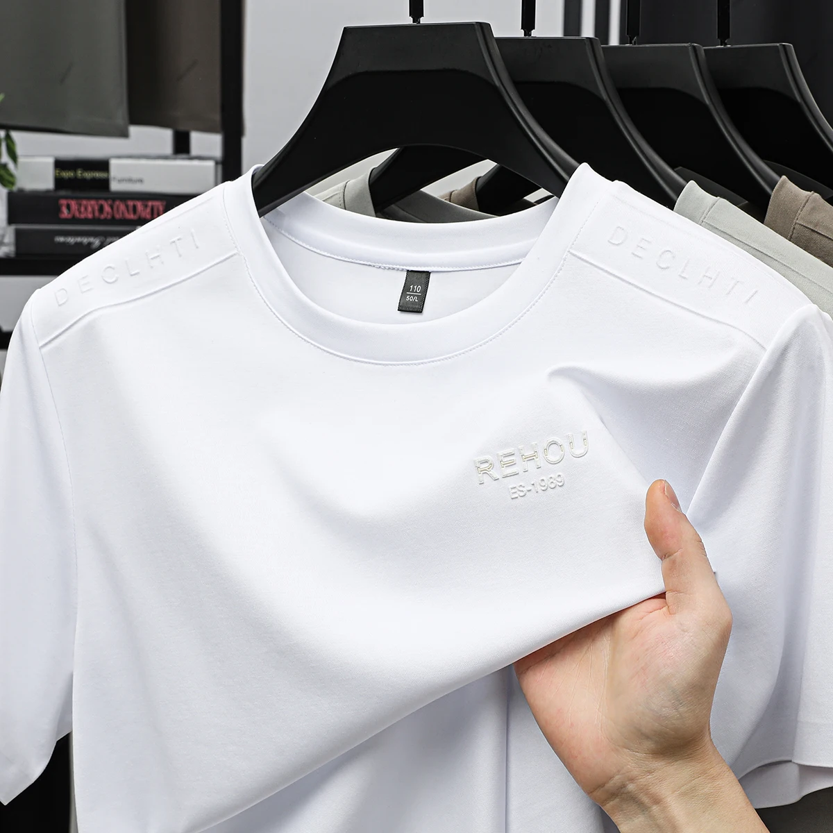 High End Summer Men's Business Casual Print Comfortable Breathable Short Sleeve Cotton Short Sleeve Round Neck Korean T-shirt
High End Summer Men's Business Casual Print Comfortable Breathable Short Sleeve Cotton Short Sleeve Round Neck Korean T-shirt