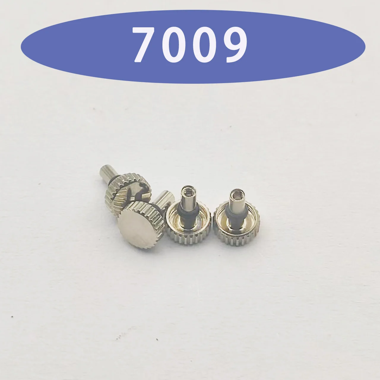 Аксессуары для часов, подходящие для часов с механизмом 7009, заводная головка и золотого цвета.
Аксессуары для часов, подходящие для часов с механизмом 7009, заводная головка и золотого цвета.