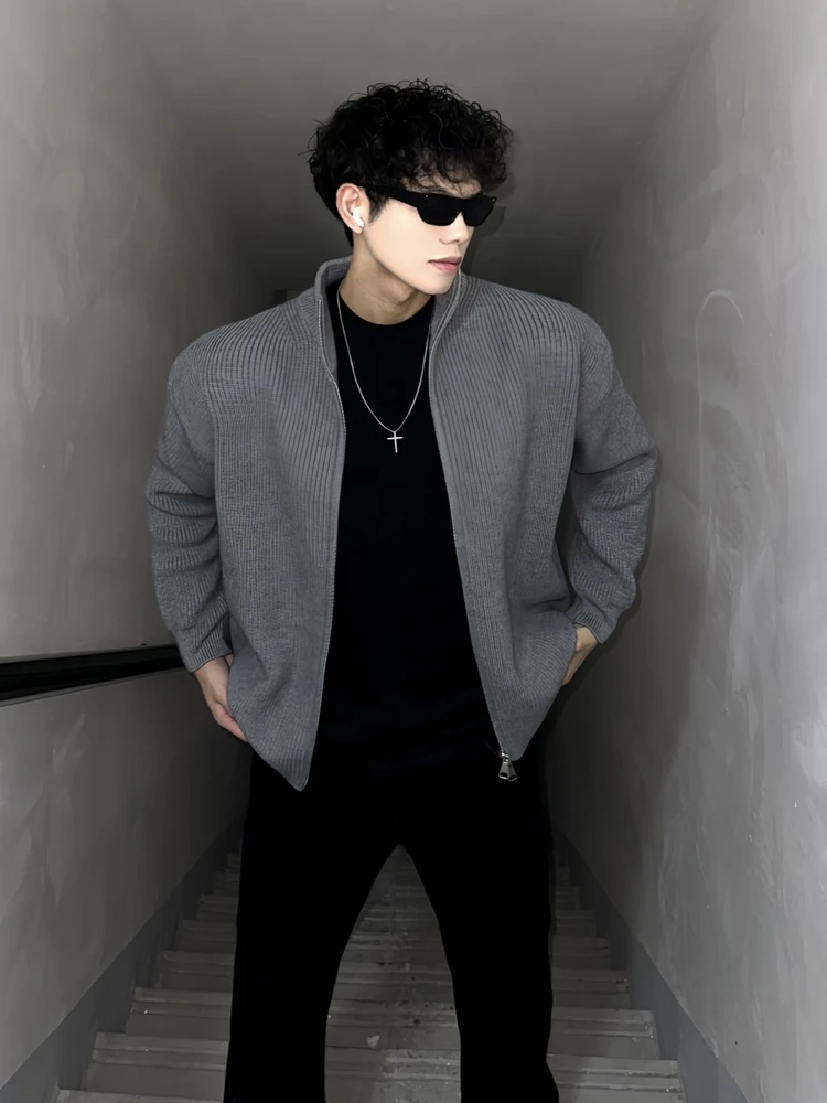 ay Zipper Stand Collar Knitwear Cardigan Men's Sle American Heavyweight Lazy Sle Long Sve Outerwear for Autumn Winter
ay Zipper Stand Collar Knitwear Cardigan Men's Sle American Heavyweight Lazy Sle Long Sve Outerwear for Autumn Winter