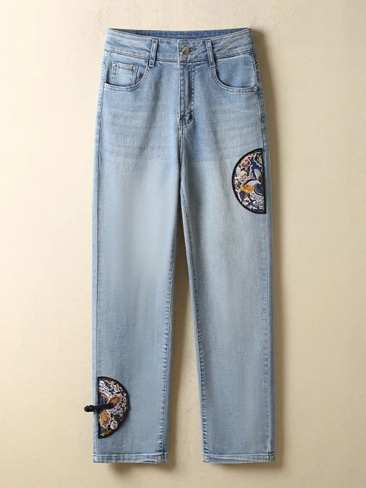 Джинсы с высокой талией и вышивкой, женские универсальные модные утягивающие девятисекционные прямые брюки, осеннее новое поступление
Джинсы с высокой талией и вышивкой, женские универсальные модные утягивающие девятисекционные прямые брюки, осеннее новое поступление