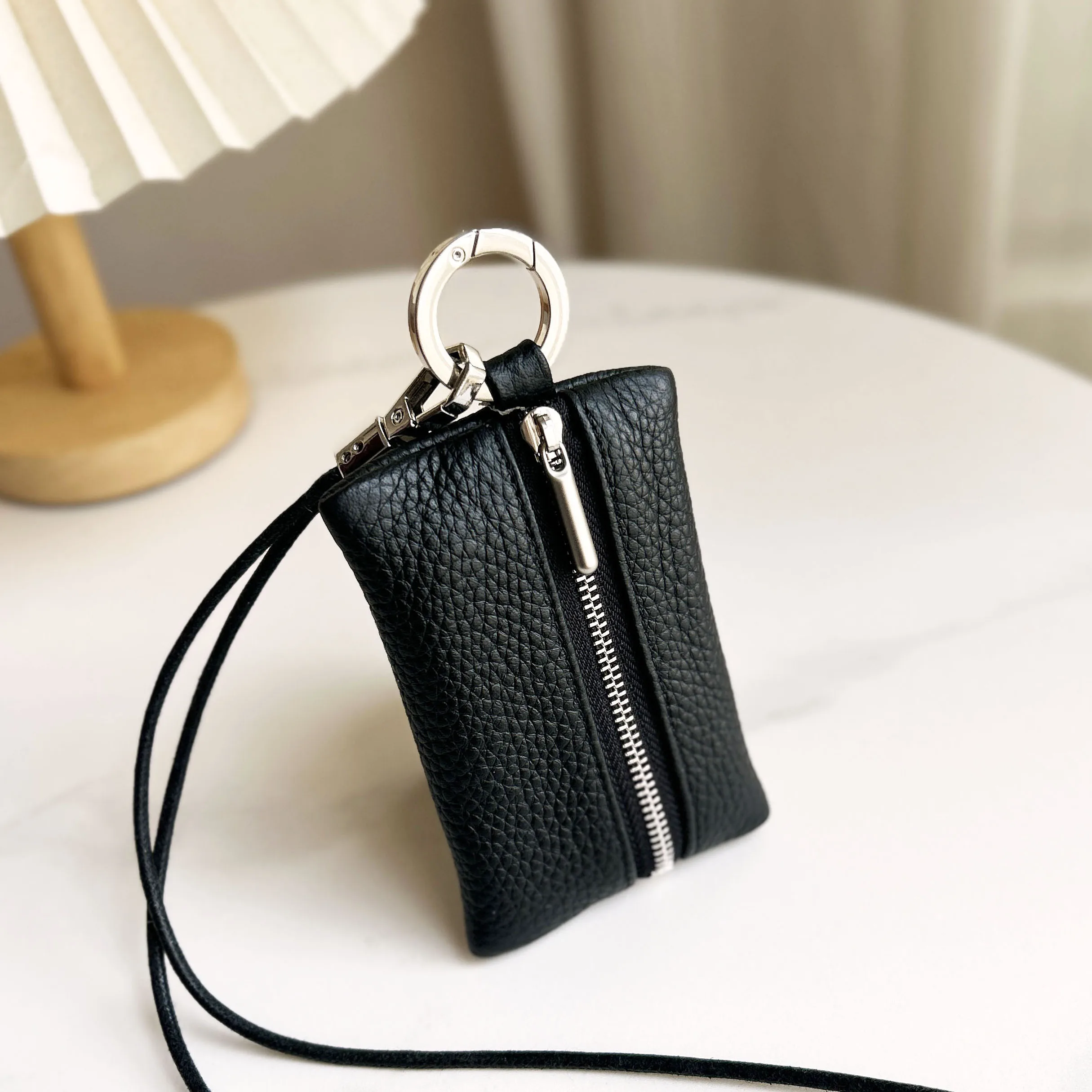 Nelace Hanging Soft Leather Key Holder Car Key Card Positioning Storage Bag Women's Functional Pouch Korean Sle
Nelace Hanging Soft Leather Key Holder Car Key Card Positioning Storage Bag Women's Functional Pouch Korean Sle