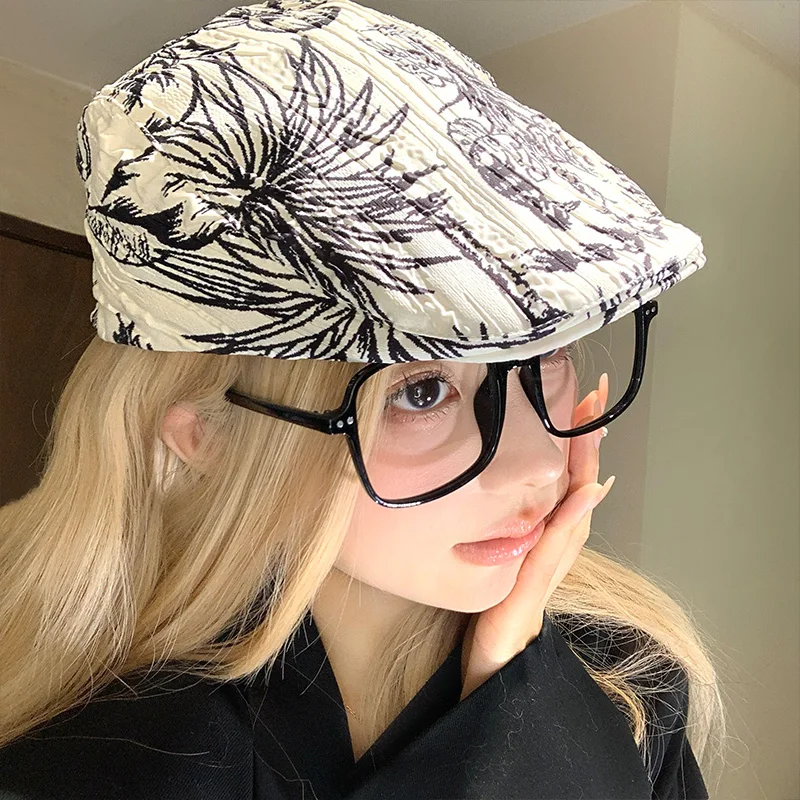 New Korean Flower Embroidery Forward Hat Men's and Women's Spring and Autumn Versatile British Casual Sunshade Painter Cap
New Korean Flower Embroidery Forward Hat Men's and Women's Spring and Autumn Versatile British Casual Sunshade Painter Cap