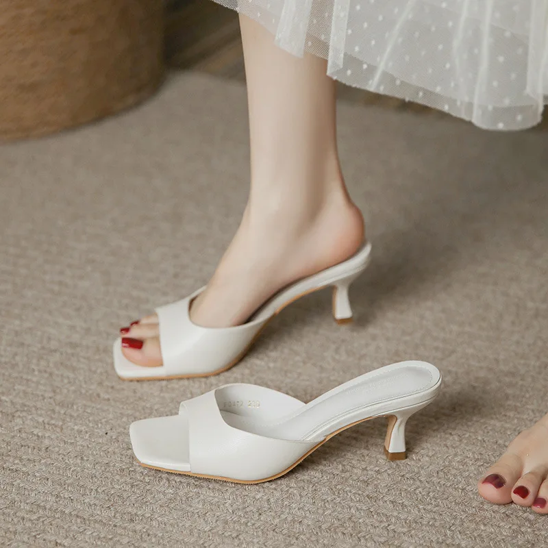 French Style Round Toe High Heels Women's Summer Fashion Thin Heel Leather Slippers Sweet Style Rubber Sole Pig Skin Lined
French Style Round Toe High Heels Women's Summer Fashion Thin Heel Leather Slippers Sweet Style Rubber Sole Pig Skin Lined
