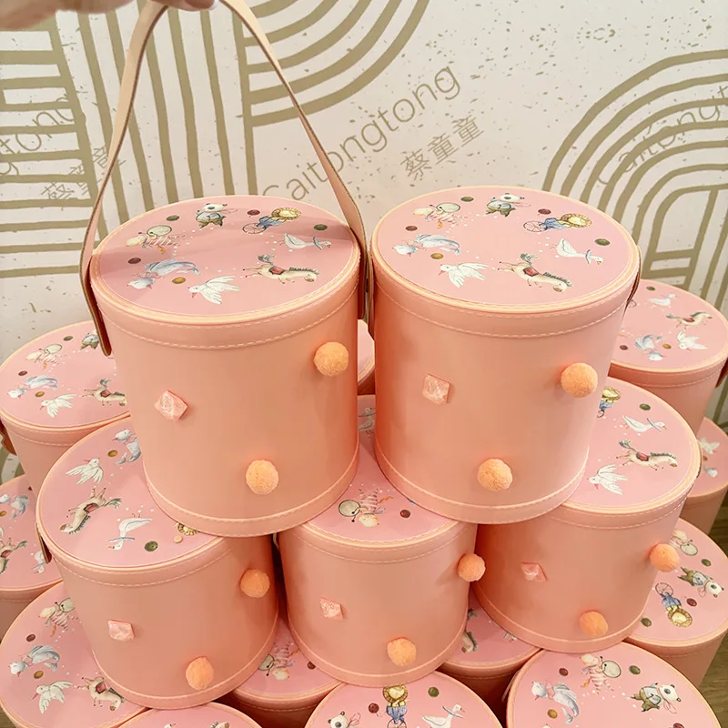 Cartoon Animal Print Circular Plastic Handheld Bucket Festival Present Flower Bucket Bouquet Snack Toy Gift Packaging Container
Cartoon Animal Print Circular Plastic Handheld Bucket Festival Present Flower Bucket Bouquet Snack Toy Gift Packaging Container