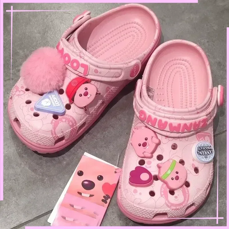New Cute Thing Loopy Joint-Branded Hole Shoes For Men And Women Adult Parent-Child Beach Sandals Couple Shoes Casual Slippers
New Cute Thing Loopy Joint-Branded Hole Shoes For Men And Women Adult Parent-Child Beach Sandals Couple Shoes Casual Slippers