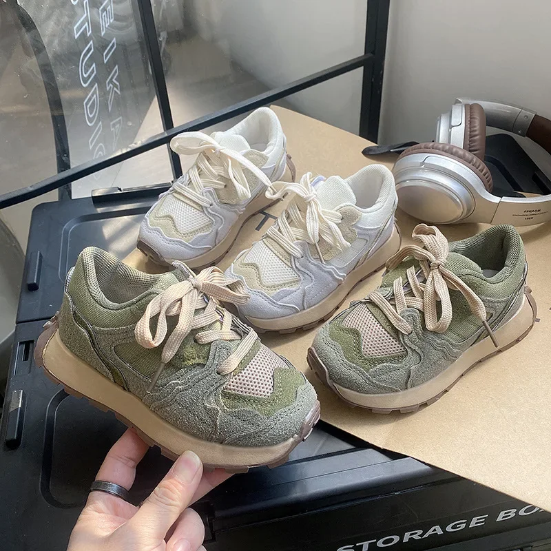 Students' Running Shoes Non-Slip Children's Sports Shoes for Boys and Girls Casual Shoes with Thick Sole Comfortable Stylish
Students' Running Shoes Non-Slip Children's Sports Shoes for Boys and Girls Casual Shoes with Thick Sole Comfortable Stylish