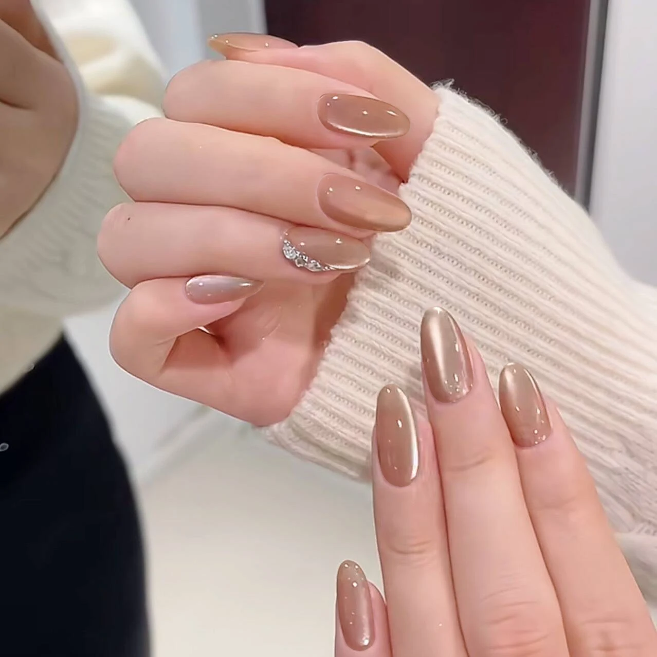 Champagne Color Cat Eye Handmade Press on Nails Rhinestone Decoration Fake Nails Diamond Wearable Reusable Fake Nails Tips 10pcs
Champagne Color Cat Eye Handmade Press on Nails Rhinestone Decoration Fake Nails Diamond Wearable Reusable Fake Nails Tips 10pcs