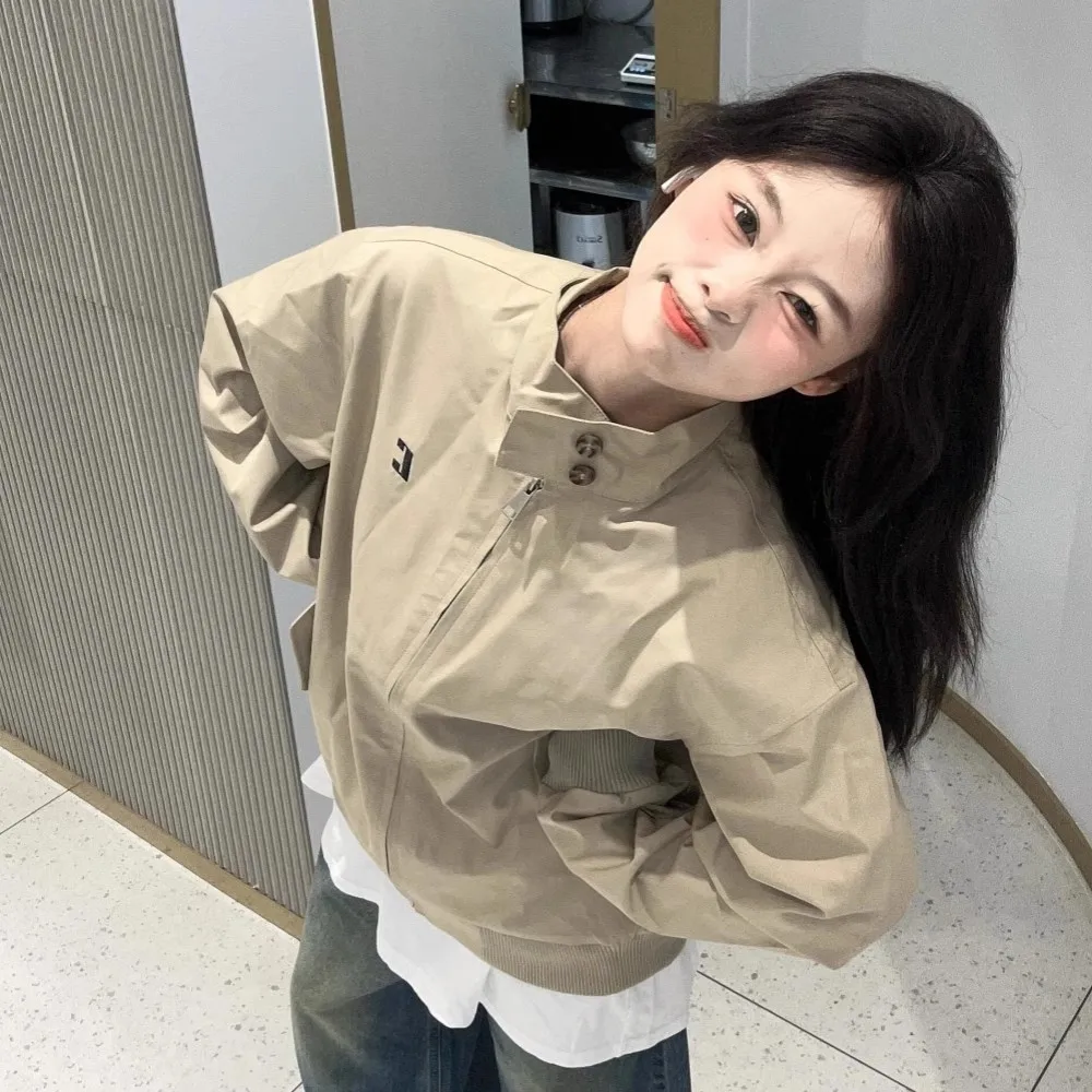 Jacket Jacket Women's Spring and Autumn New Korean Small American Tooling Stand-up Collar Khaki Baseball Jersey Top
Jacket Jacket Women's Spring and Autumn New Korean Small American Tooling Stand-up Collar Khaki Baseball Jersey Top