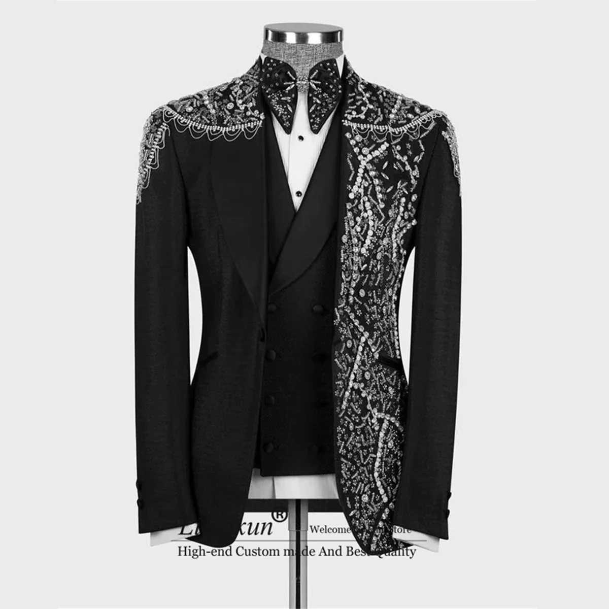 Elegant Men Suits Groom Tuxedos 3 Pieces Sets Customized Jewelry Bridegroom Blazers Male Bespoke trajes elegante para hombres
Elegant Men Suits Groom Tuxedos 3 Pieces Sets Customized Jewelry Bridegroom Blazers Male Bespoke trajes elegante para hombres