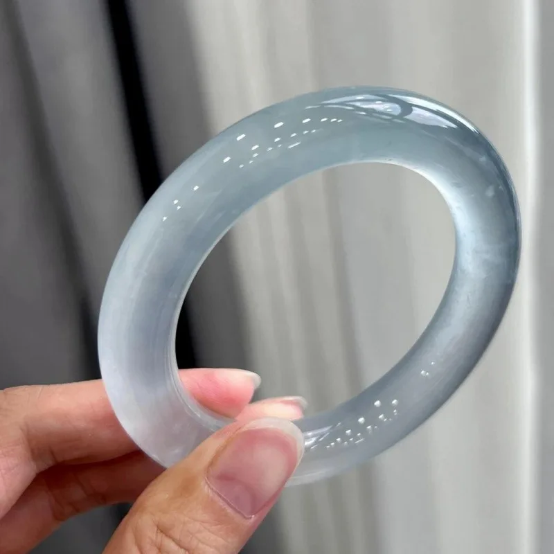 High Ice Simple Versatile Daily Round Bar Bracelet
High Ice Simple Versatile Daily Round Bar Bracelet