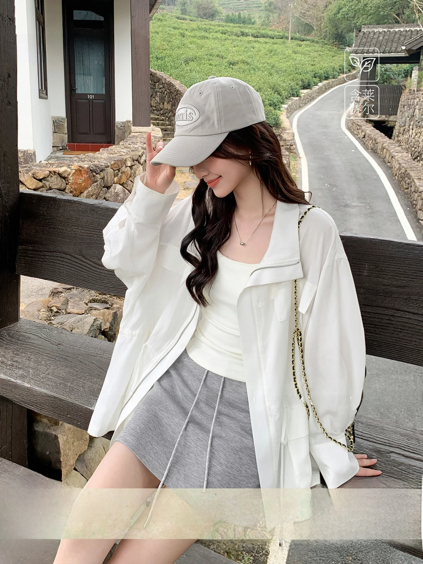 Loose Fit Linen Workwear Jacket Women's Casual Outdoor Top Lightweight Coat Loose Sensation Sun Protection Shirt
Loose Fit Linen Workwear Jacket Women's Casual Outdoor Top Lightweight Coat Loose Sensation Sun Protection Shirt