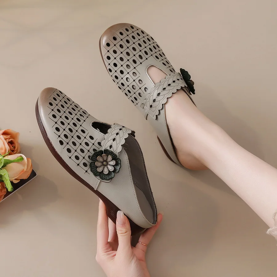Boho Floral Mules Sandals Women Perforated Genuine Leather Flats Woman Cutout Vintage Slip On Summer Backless Sandal Mom Shoes
Boho Floral Mules Sandals Women Perforated Genuine Leather Flats Woman Cutout Vintage Slip On Summer Backless Sandal Mom Shoes