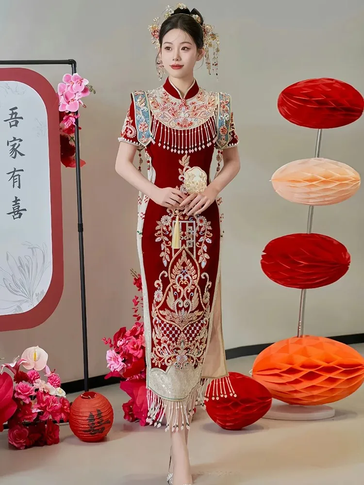 New red cheongsam Chinese-style toasting dress bridal style wedding and engagement for women
New red cheongsam Chinese-style toasting dress bridal style wedding and engagement for women