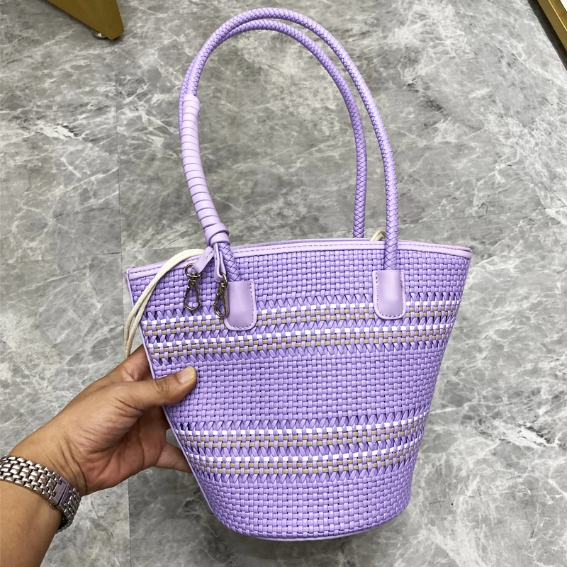Handwoven Hollow Beach Bucket Bag For Women Luxury Designer Handbag And Purse 2026 New In PU With Inner Pocket Underarm Shoulder
Handwoven Hollow Beach Bucket Bag For Women Luxury Designer Handbag And Purse 2026 New In PU With Inner Pocket Underarm Shoulder