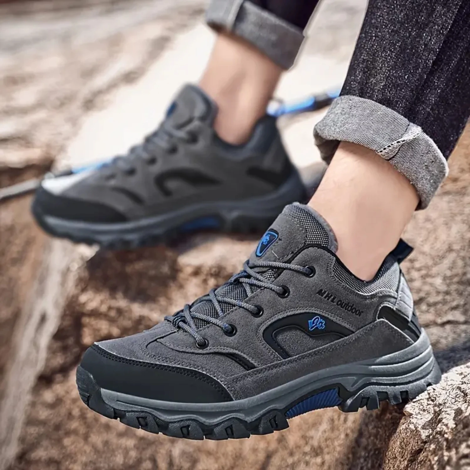 Men's Snow Boots, Warm Lined Comfortable Ankle Boots, Walking Sneakers, Plush Wear-resistant Anti-skid Shoes For Hiking Trekking
Men's Snow Boots, Warm Lined Comfortable Ankle Boots, Walking Sneakers, Plush Wear-resistant Anti-skid Shoes For Hiking Trekking