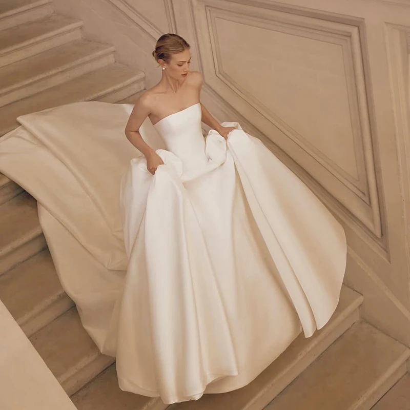 Eightree White A-Line Wedding Dresses Strapless Sleeveless Sweep Train Bridal Dress Princess Wedding Ball Prom Gown Customized
Eightree White A-Line Wedding Dresses Strapless Sleeveless Sweep Train Bridal Dress Princess Wedding Ball Prom Gown Customized
