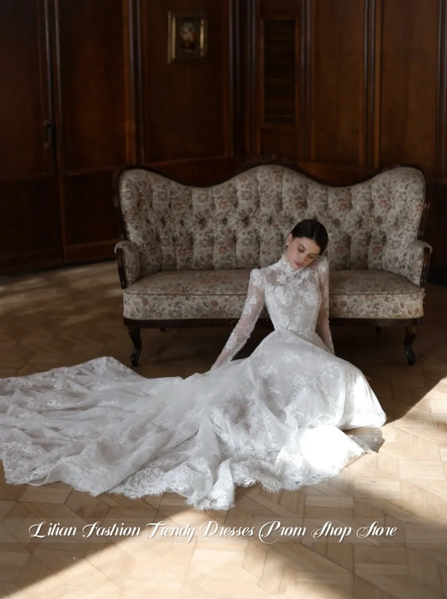 Custom Lace High-Neck Long-Sleeve Wedding Dress Sheer A-Line Skirt Bridal Gown Formal Prom Dress Engagement Dress Church Wedding
Custom Lace High-Neck Long-Sleeve Wedding Dress Sheer A-Line Skirt Bridal Gown Formal Prom Dress Engagement Dress Church Wedding