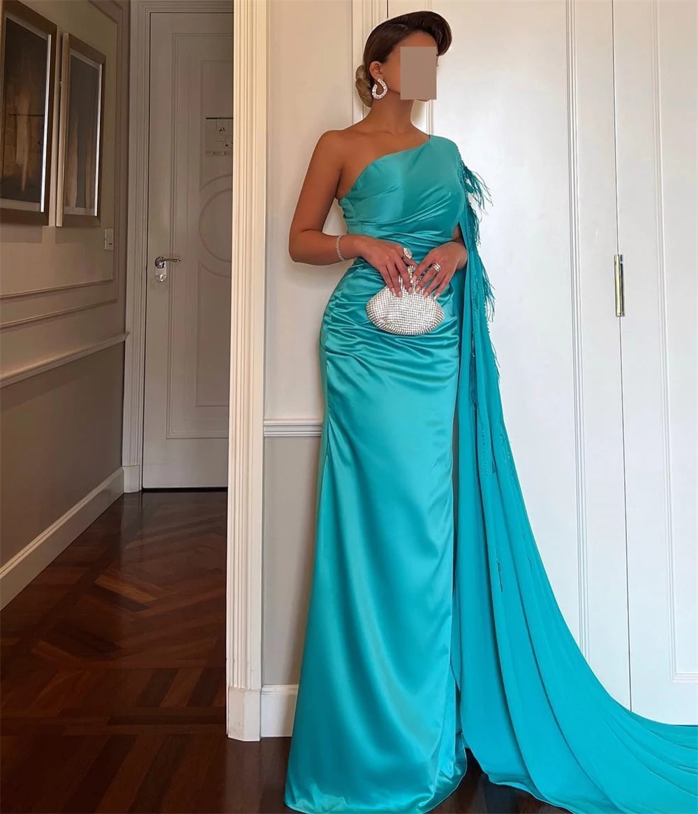 Элегантный изысканный чехол на одно плечо по индивидуальному заказу Quinceanera, знаменитости, цветы, перья, блестки, складной атласный эс
Элегантный изысканный чехол на одно плечо по индивидуальному заказу Quinceanera, знаменитости, цветы, перья, блестки, складной атласный эс