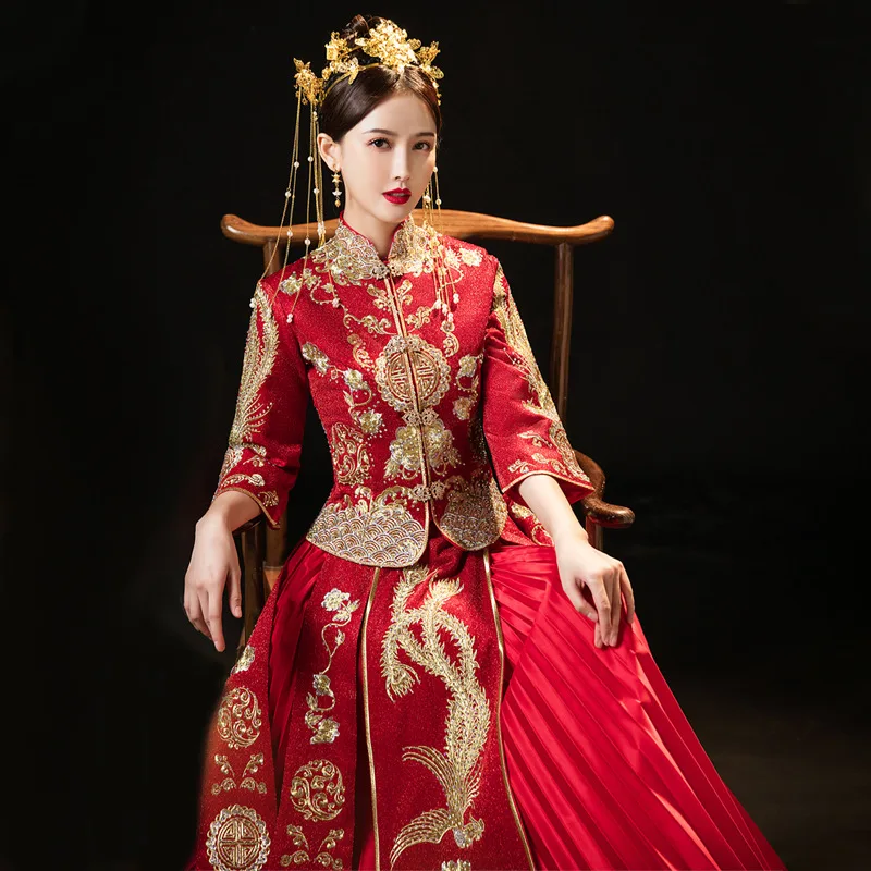 Traditional Chinese Bridal Cheongsam Modern Qipao Dress Women Vintage Phoenix Embroidery Gown Wedding Dress
Traditional Chinese Bridal Cheongsam Modern Qipao Dress Women Vintage Phoenix Embroidery Gown Wedding Dress