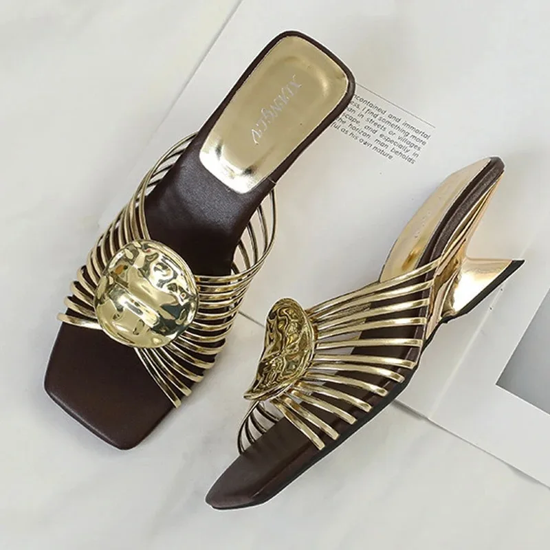 Fashion Slippers Designer Party Women Slippers High Heels for Women Metal Decor Slides Summer Open Toe Pumps High Heel Sandals
Fashion Slippers Designer Party Women Slippers High Heels for Women Metal Decor Slides Summer Open Toe Pumps High Heel Sandals