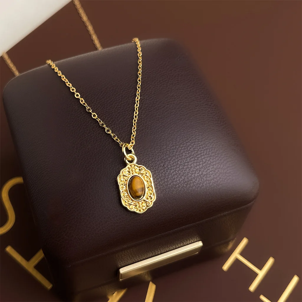 Retro Artistic Tiger Eye Necklace 18K Gold Plated Vintage Heavy Work Fashion Jewelry Creative Minimalist Luxury Accessories
Retro Artistic Tiger Eye Necklace 18K Gold Plated Vintage Heavy Work Fashion Jewelry Creative Minimalist Luxury Accessories