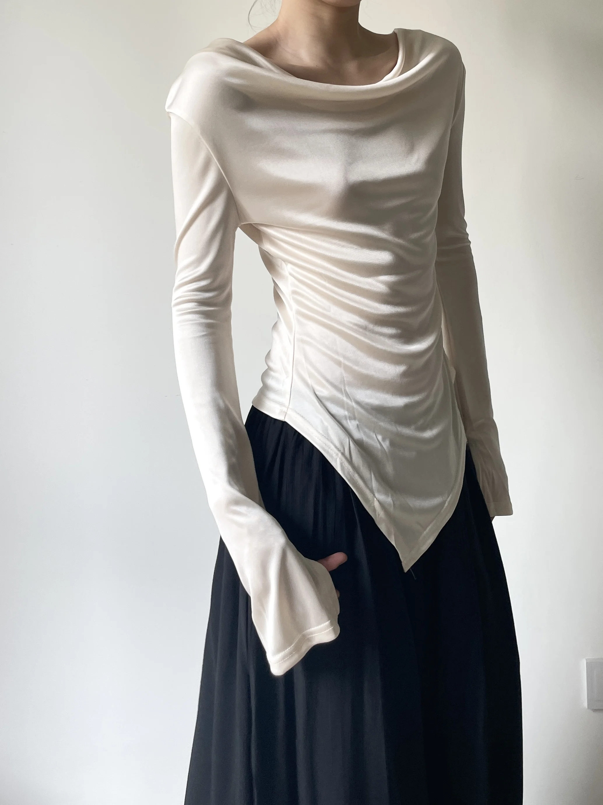 Ele Long Sve Acetate T-irt l Crease Casual Sle Autumn Wear V-Ne Drapey Fabric Women's Premium Design Top
Ele Long Sve Acetate T-irt l Crease Casual Sle Autumn Wear V-Ne Drapey Fabric Women's Premium Design Top