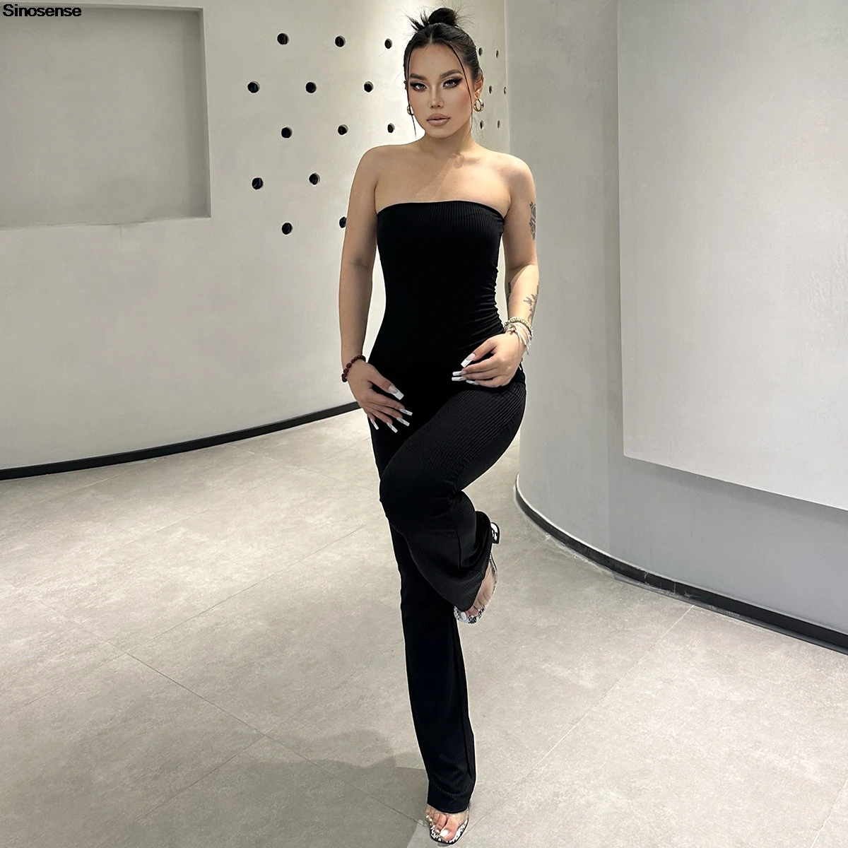 Women Strapless Solid Color Tube Jumpsuit Casual Flare Leg Summer One Piece Rompers Y2K Going Out Night Club Party Outfits
Women Strapless Solid Color Tube Jumpsuit Casual Flare Leg Summer One Piece Rompers Y2K Going Out Night Club Party Outfits