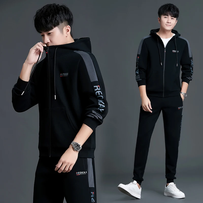 Комплект спортивной одежды для мужчин: модная толстовка с длинными рукавами и стильная верхняя одежда для подростков и учащихся средних школ.
Комплект спортивной одежды для мужчин: модная толстовка с длинными рукавами и стильная верхняя одежда для подростков и учащихся средних школ.