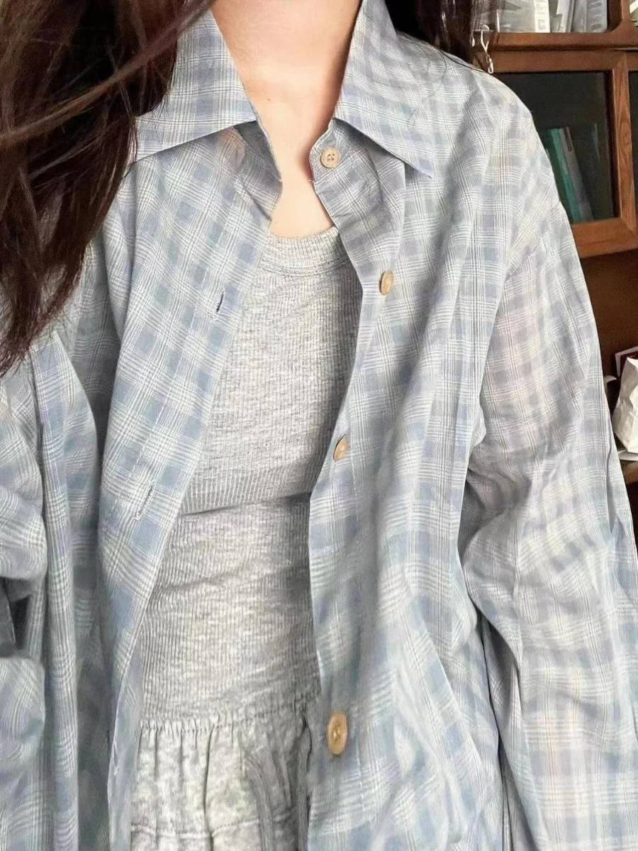 Plus Size Korean Sle Loose Fit Long Sve Plaid irt Jaet Women Summer Open Cardigan Thin Versatile Sun Protection Top Spring
Plus Size Korean Sle Loose Fit Long Sve Plaid irt Jaet Women Summer Open Cardigan Thin Versatile Sun Protection Top Spring