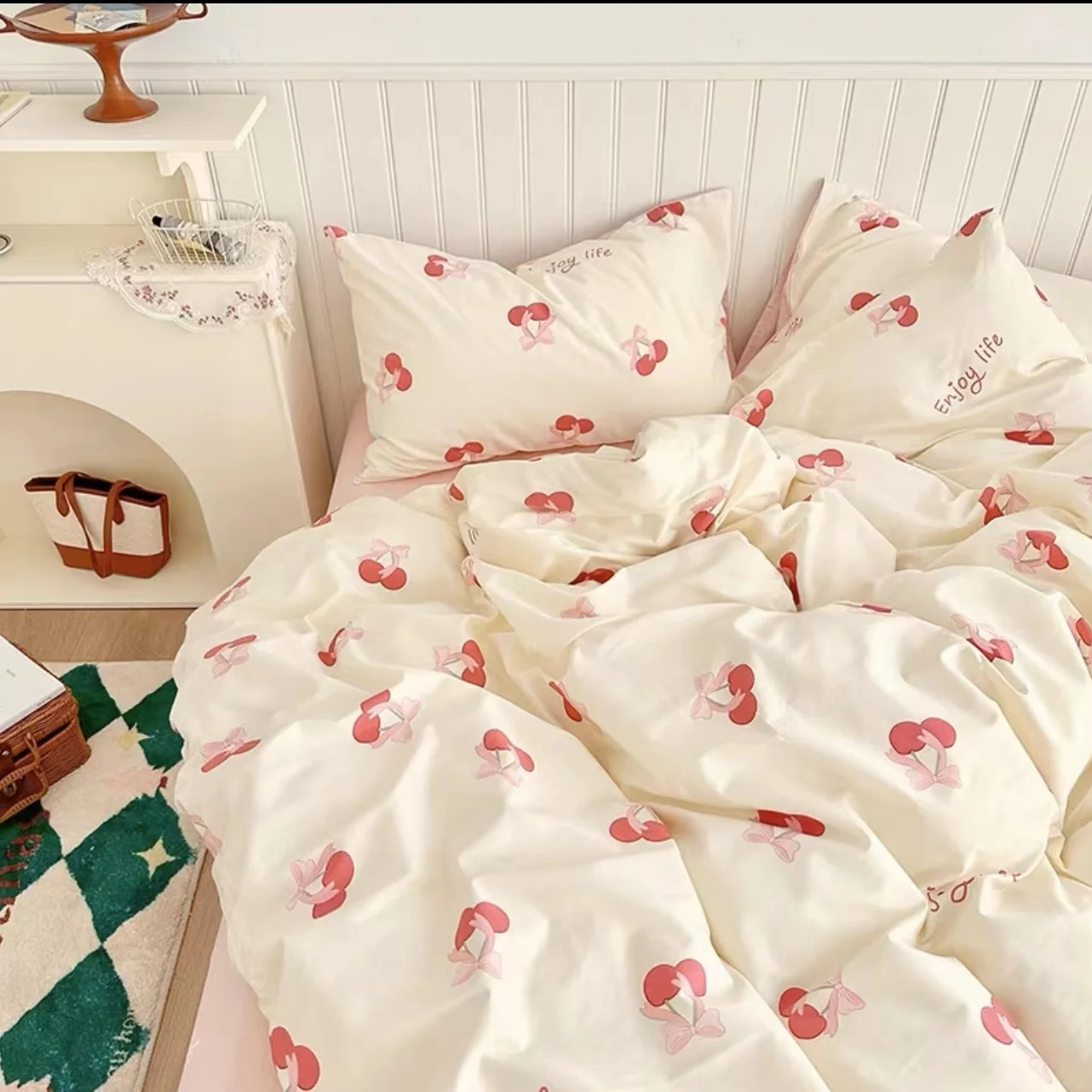 Korean Cherry Bedding Set for Girls, Simple White Duvet Cover, Soft Single Double Quilt Cover, Home Textiles Decor
Korean Cherry Bedding Set for Girls, Simple White Duvet Cover, Soft Single Double Quilt Cover, Home Textiles Decor