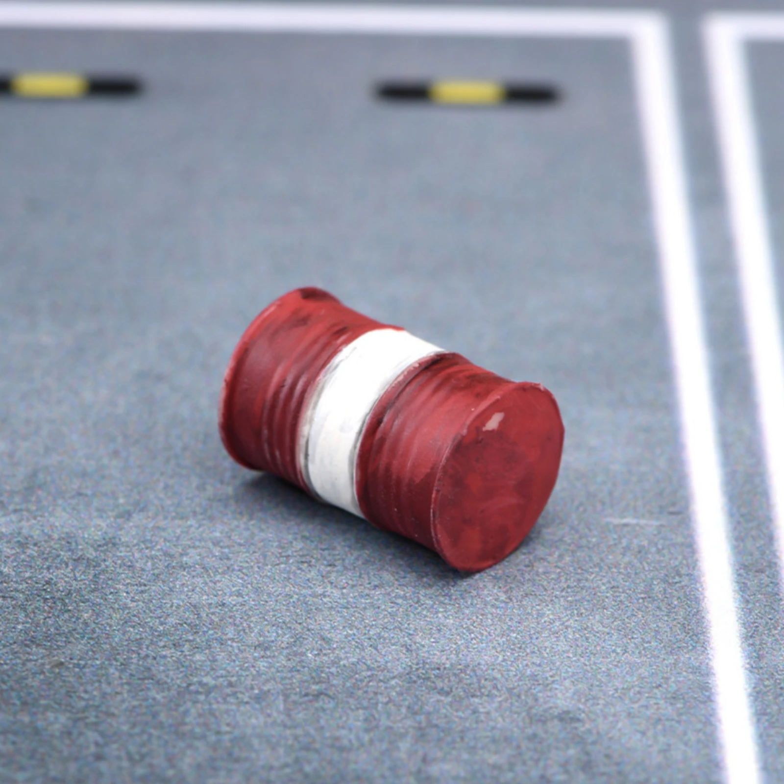 Oil Drum Model 1/64 Scale Oil Drum Miniature Red Barrel Model Resin Hobby Supplies Decorative for Scene Decoration
Oil Drum Model 1/64 Scale Oil Drum Miniature Red Barrel Model Resin Hobby Supplies Decorative for Scene Decoration