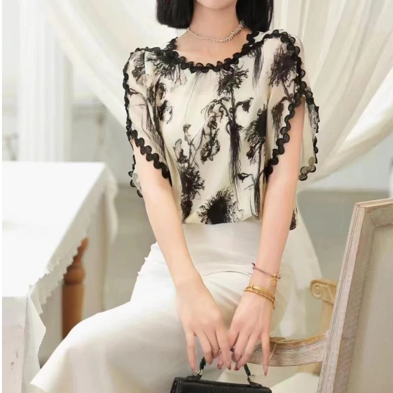 Summer Patchwork Short Sleeve Chiffon Loose Elegant Blouse Thin O-neck Printing Vintage Shirt Tops Fashion Casual Women Clothing
Summer Patchwork Short Sleeve Chiffon Loose Elegant Blouse Thin O-neck Printing Vintage Shirt Tops Fashion Casual Women Clothing