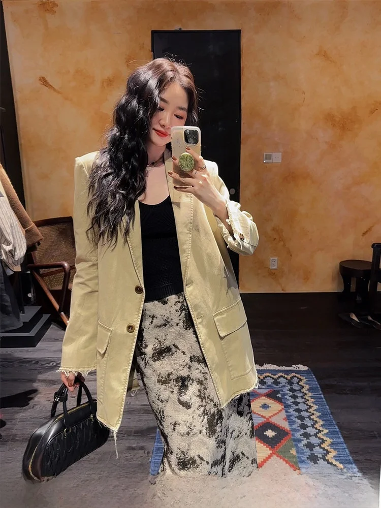 Женская джинсовая куртка Sanji Bla Flower Left Bank: универсальная классика для ранней осени, уникальный шик, хлопок, однотонная.
Женская джинсовая куртка Sanji Bla Flower Left Bank: универсальная классика для ранней осени, уникальный шик, хлопок, однотонная.