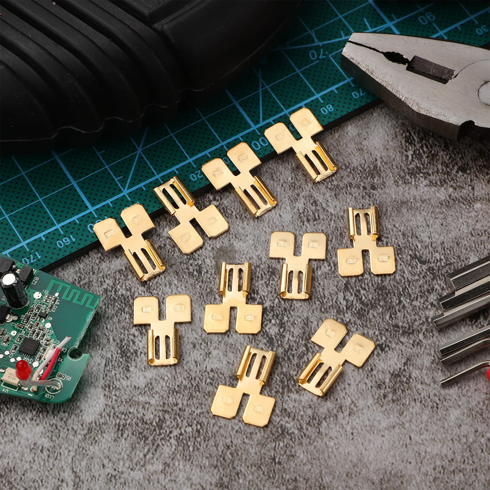 50Pcs Quick Disconnect Terminals Brass Connectors Electrical Wire Terminal Crimp Connectors Kit Household
50Pcs Quick Disconnect Terminals Brass Connectors Electrical Wire Terminal Crimp Connectors Kit Household