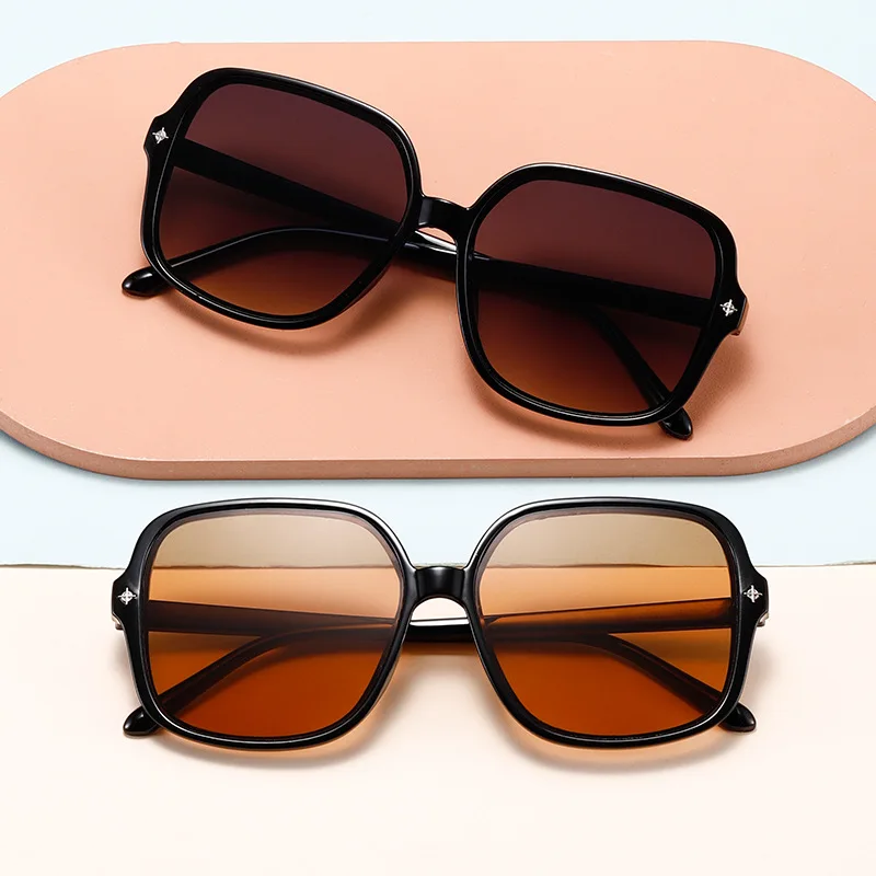 Oversized Sunglasses Women Luxury Brand Design Vintage Square Sun Glasses Classic Driving Eyewear UV400 Big Frame Shades
Oversized Sunglasses Women Luxury Brand Design Vintage Square Sun Glasses Classic Driving Eyewear UV400 Big Frame Shades