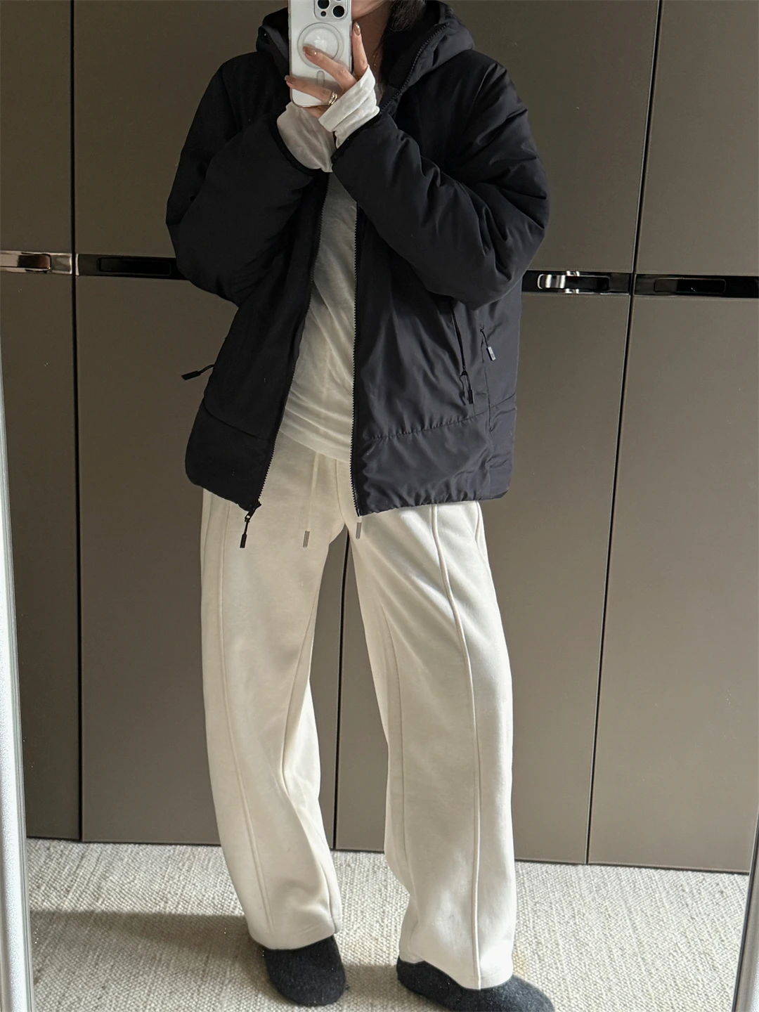 INE Осенняя Новая Уличная Высокоэффективная Теплая Куртка с Капюшоном на Молнии, Утепленная Хлопком, Новая Теплая Куртка с Наполнителем из Полиэстера для Снежной Погоды
INE Осенняя Новая Уличная Высокоэффективная Теплая Куртка с Капюшоном на Молнии, Утепленная Хлопком, Новая Теплая Куртка с Наполнителем из Полиэстера для Снежной Погоды