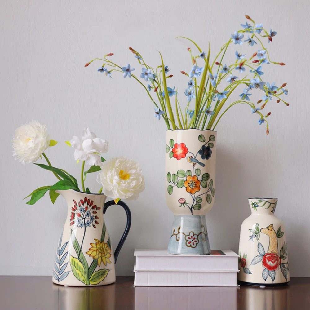 Retro Vase Ceramic Pastoral Dry Vase Hand-painted Flower and Bird Creative Vases Living Room Flower Arrangement Ornaments
Retro Vase Ceramic Pastoral Dry Vase Hand-painted Flower and Bird Creative Vases Living Room Flower Arrangement Ornaments