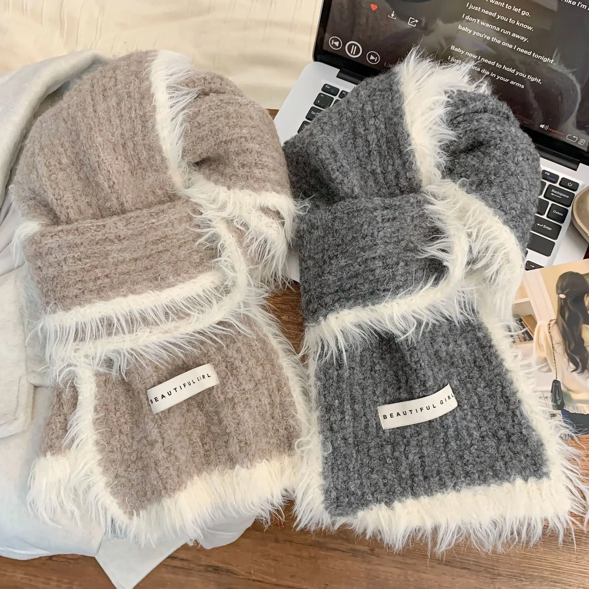 Вязаный шарф в корейском стиле, утолщенный, теплый, шерстяной, мягкий, универсальный, длинный, для женщин и девушек, на осень и зиму, для улицы
Вязаный шарф в корейском стиле, утолщенный, теплый, шерстяной, мягкий, универсальный, длинный, для женщин и девушек, на осень и зиму, для улицы