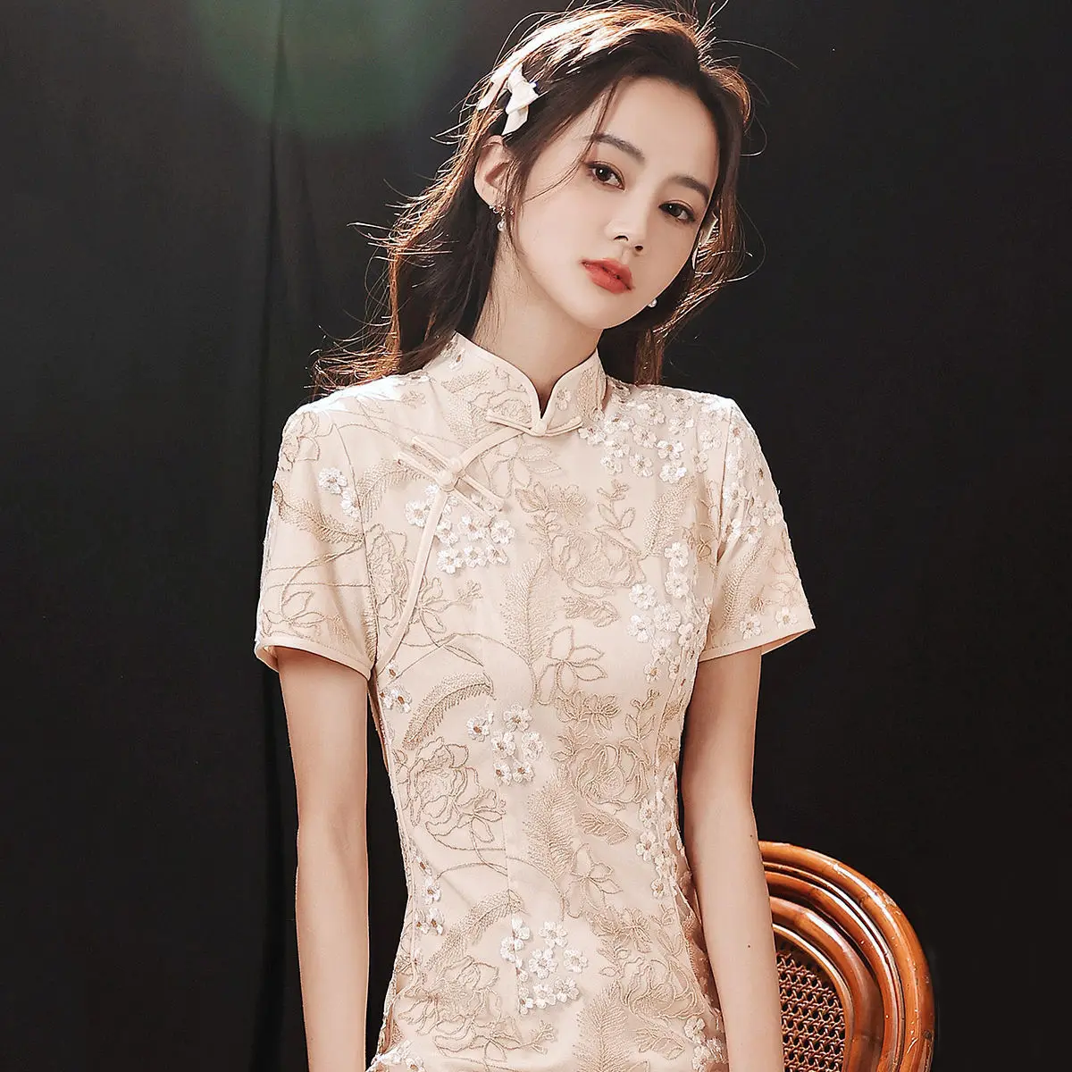 Women Lace Embroidery Cheongsam Beige Improved Short Sleeve Soft Vintage Dress Slim-fit Elegant Qipao S To 3XL
Women Lace Embroidery Cheongsam Beige Improved Short Sleeve Soft Vintage Dress Slim-fit Elegant Qipao S To 3XL