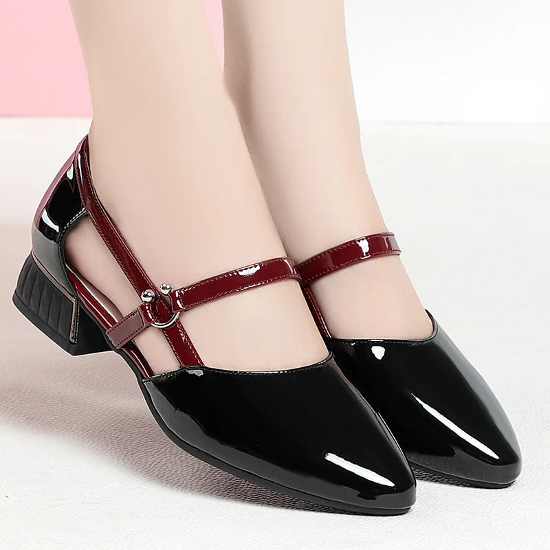CICIYANG Women's Shoes Sandals Casual Shoes Lady 2022 Summer New Fashion Round Head Superfine Fiber Rubber Non-slip Breathable
CICIYANG Women's Shoes Sandals Casual Shoes Lady 2022 Summer New Fashion Round Head Superfine Fiber Rubber Non-slip Breathable