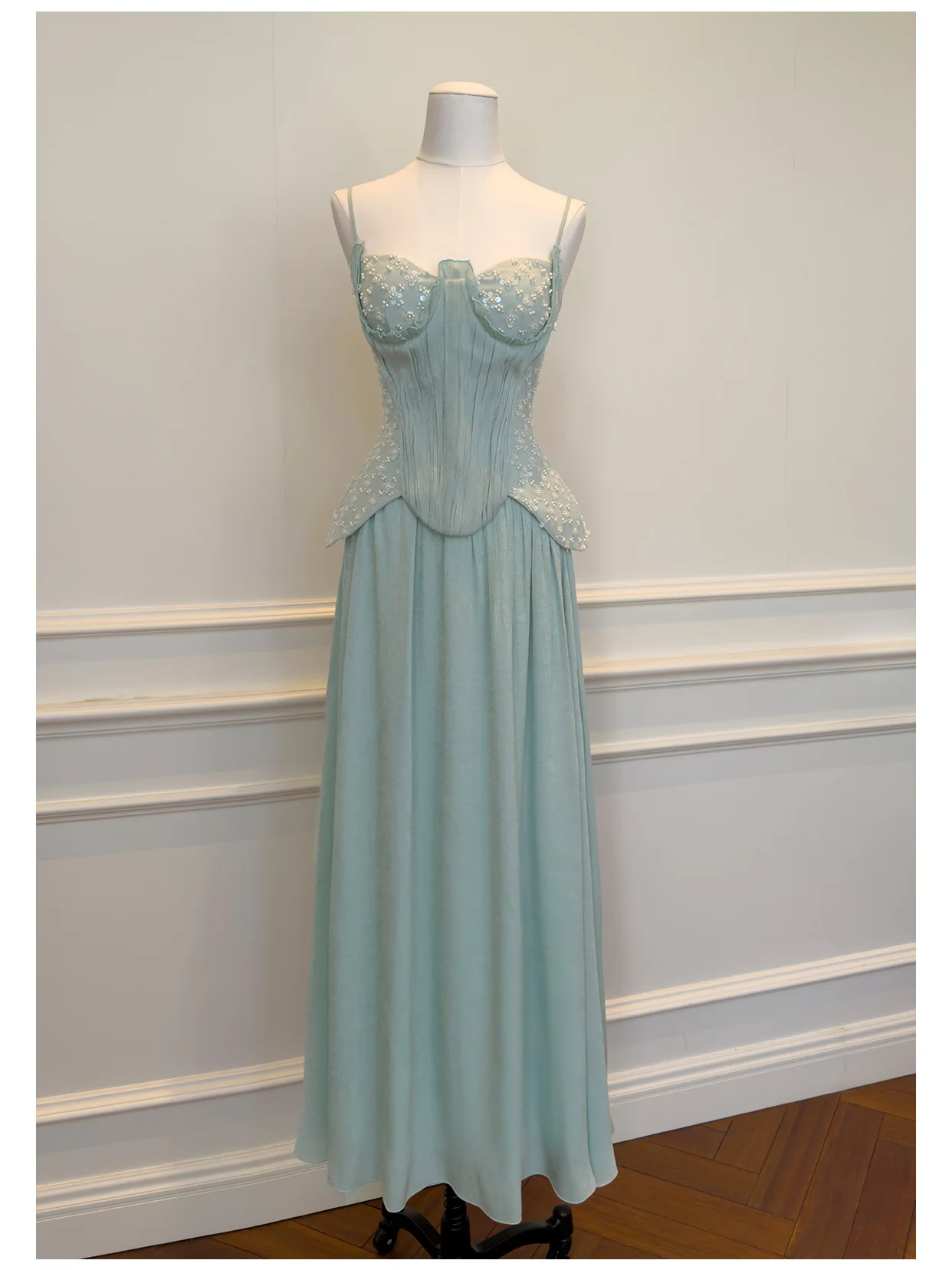 Elegant Fishbone Strap Halter Top And Long Skirt Set Two Piece Set Vintage Charm Knot Tie Waistline Formal Wear Polyester
Elegant Fishbone Strap Halter Top And Long Skirt Set Two Piece Set Vintage Charm Knot Tie Waistline Formal Wear Polyester