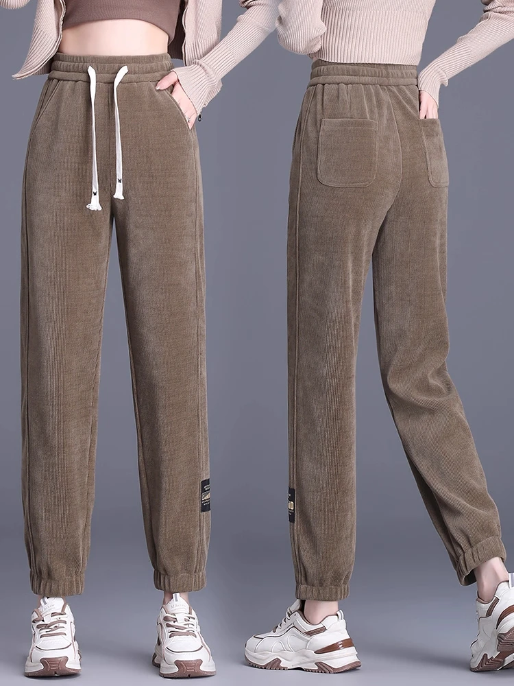 Женские вельветовые повседневные брюки на подкладке Fce, брюки с высокой талией, осень-зима, большие размеры, уличные брюки для поездок на работу и ветер
Женские вельветовые повседневные брюки на подкладке Fce, брюки с высокой талией, осень-зима, большие размеры, уличные брюки для поездок на работу и ветер