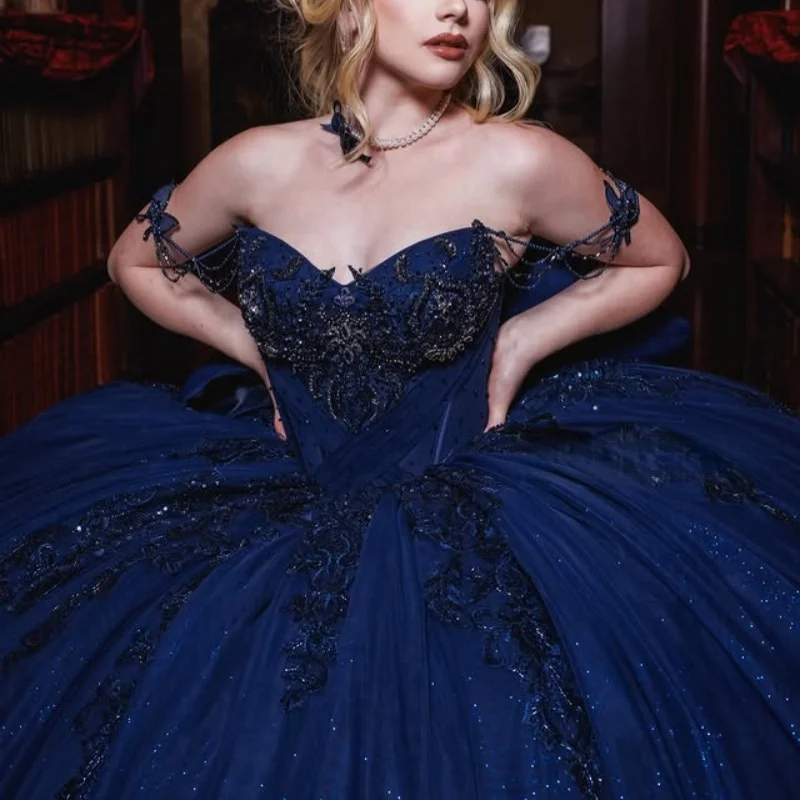 Shiny Dark Blue Quinceanera Dress glitter Decal Long tail off-shoulder Lace Layering Bow Vestidos De 15 Quinceanera Customize
Shiny Dark Blue Quinceanera Dress glitter Decal Long tail off-shoulder Lace Layering Bow Vestidos De 15 Quinceanera Customize