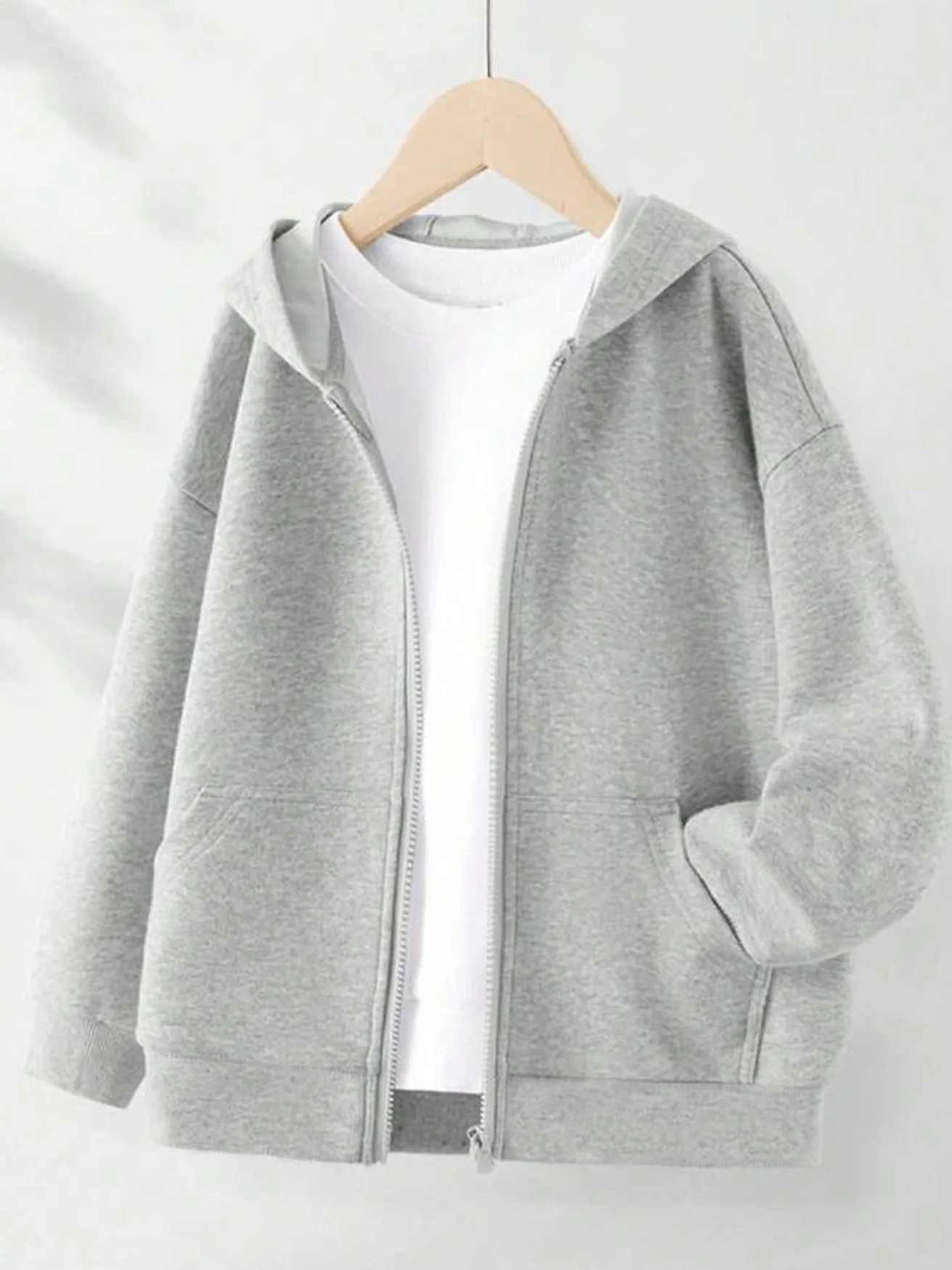 Men's grey hooded zipper sweatshirt, loose casual cardigan jacket, cross-border men's clothing
Men's grey hooded zipper sweatshirt, loose casual cardigan jacket, cross-border men's clothing